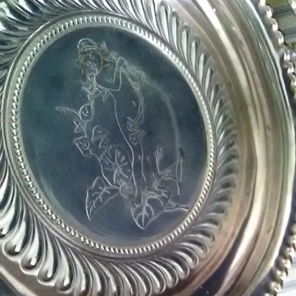 Silverplated Bride's Basket - Picture 6 of 11